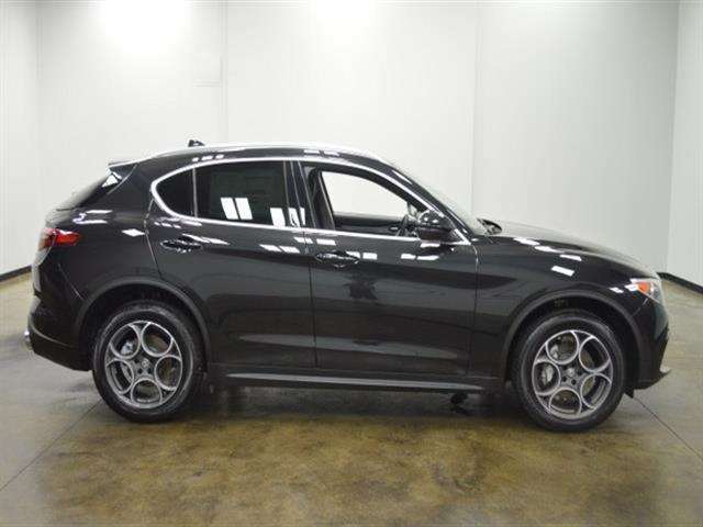 2018 Alfa Romeo Stelvio 